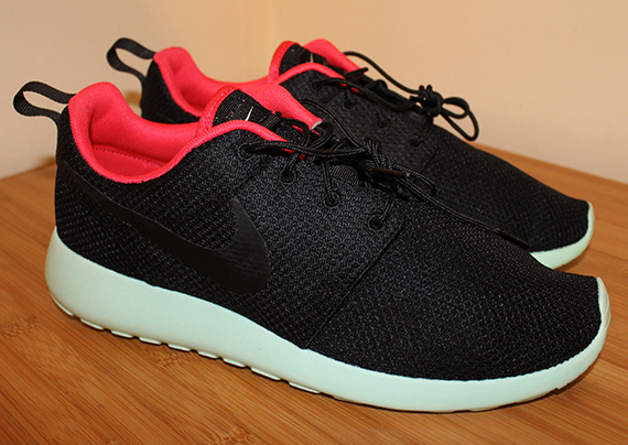Nike Roshe Run Id Yeezy 2 Black 1