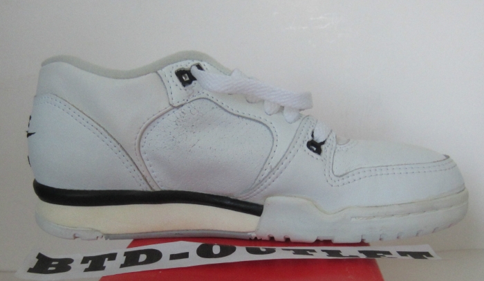 Vintage Nike Air Cross Trainer Low 07