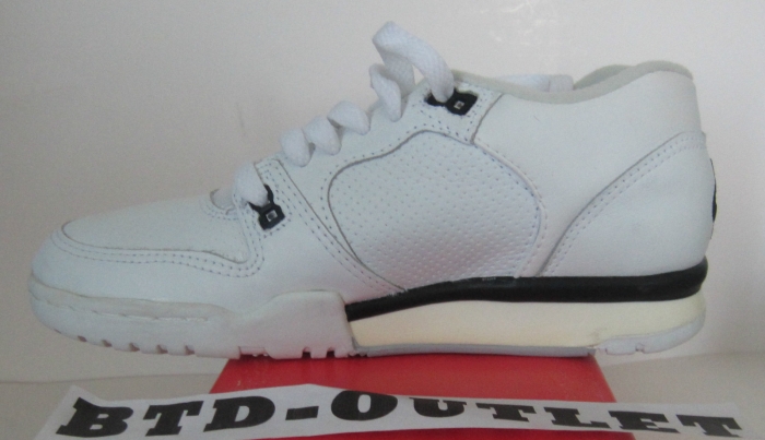 Vintage Nike Air Cross Trainer Low 09
