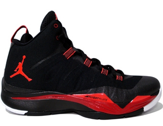 Jordan Super Fly 2 Black Bright Crimson Gym Red 01