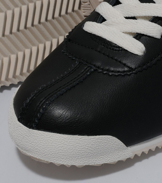 Nike Cortez Classic Black Red 4
