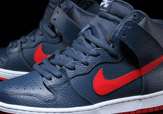 Nike SB Dunk High - Squadron Blue - University Red | Available