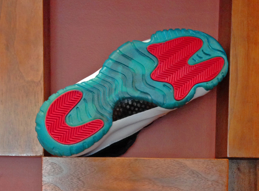 Air Jordan Xi Low Red Carpet 6