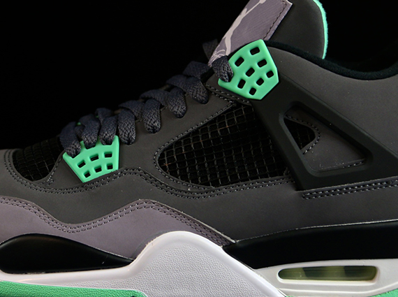 “Green Glow” Air Jordan 4 Retro