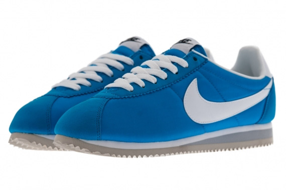 Nike Classic Cortez Blue White 02