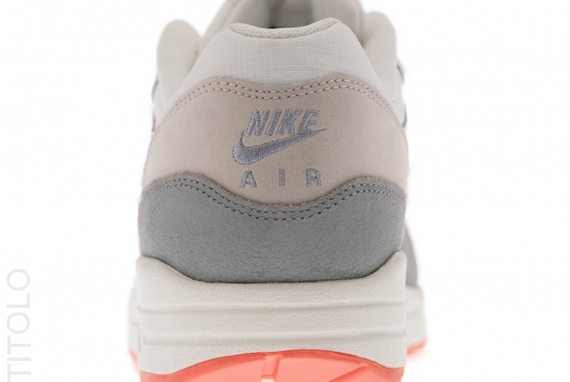 Nike Wmns Air Max 1 Pigeon 5