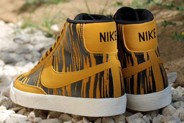 Nike Wmns Blazer Mid Tiger 7