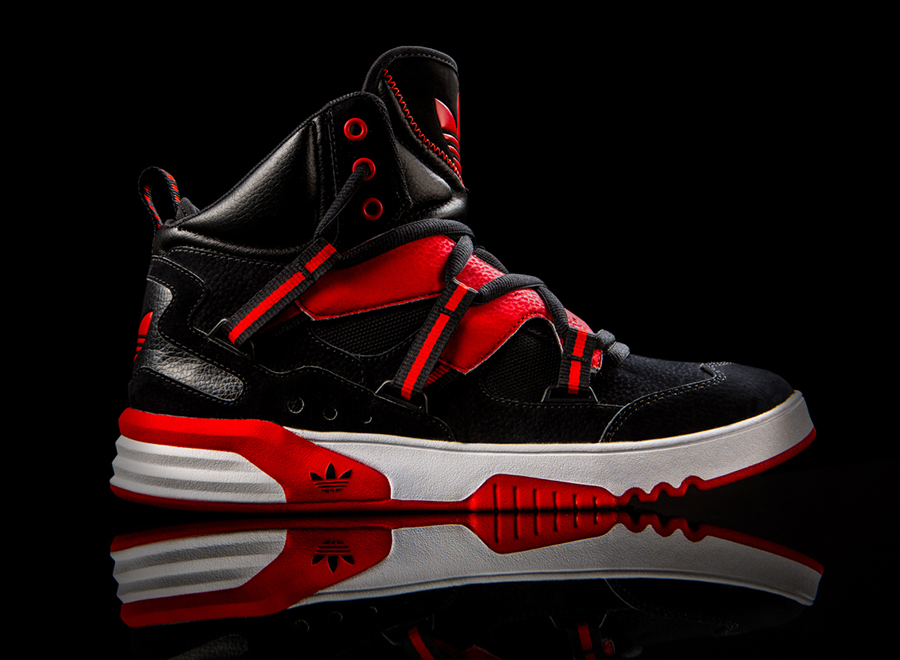 Adidas Roundhouse Instinct 3