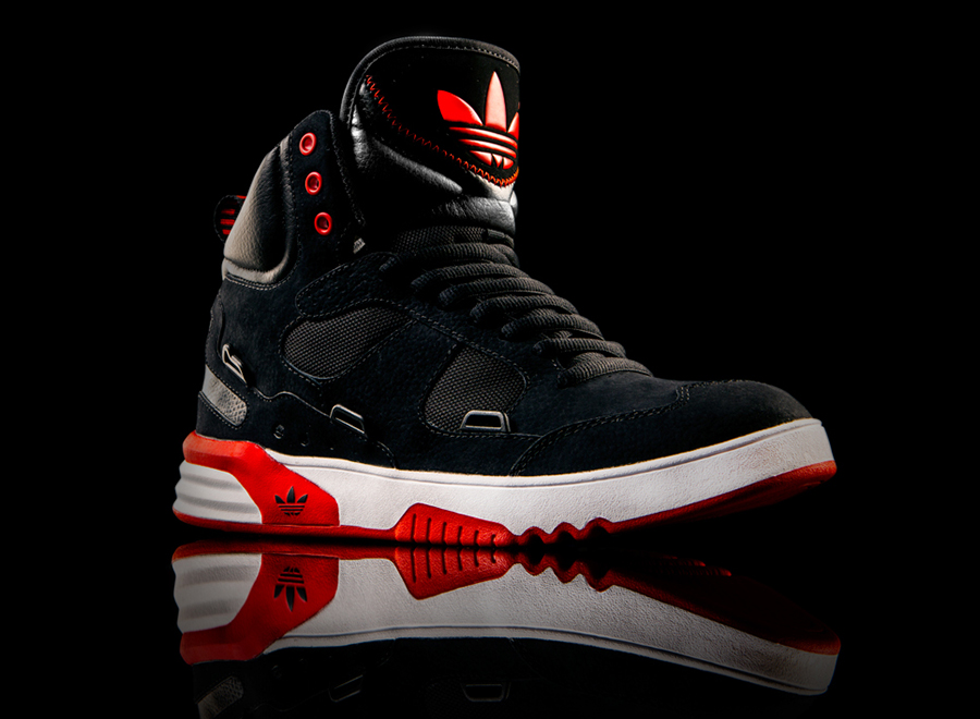 Adidas Roundhouse Instinct 4