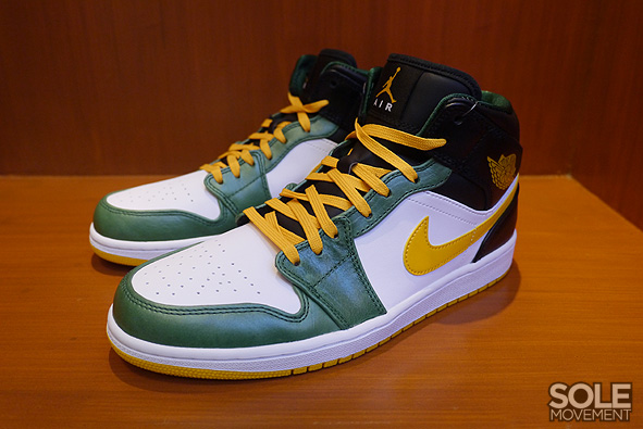 Air Jordan 1 Mid Formidable Foes Sonics 06
