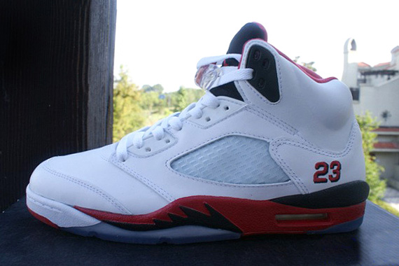 Air Jordan V Gs Fire Red 4