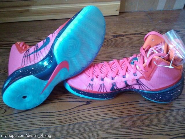 Nike Hyperdunk 2013 Ignite Shanghai Love Life 3