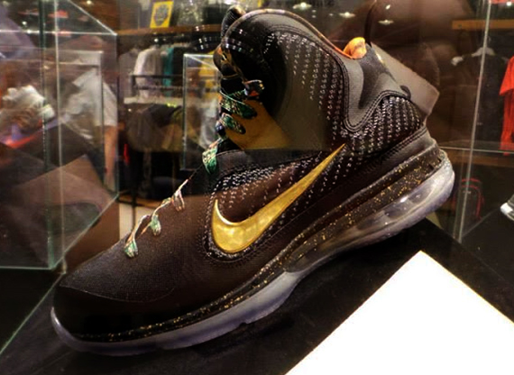 Nike Lebron Witness History Exhibit 11