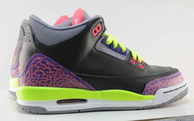 Air Jordan Iii Gs Black Atomic Red Volt 05