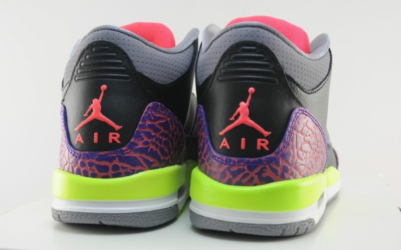 Air Jordan Iii Gs Black Atomic Red Volt 07