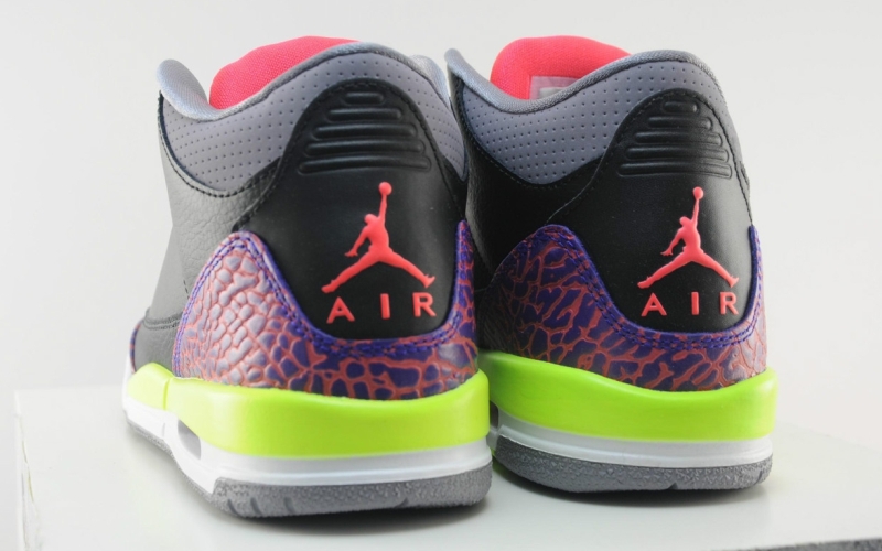 Air Jordan Iii Gs Black Atomic Red Volt 08