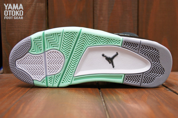 Jordan Son Of Mars Low Green Glow Release Date 06