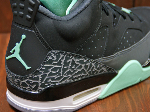Jordan Son of Mars Low "Green Glow" - Release Date
