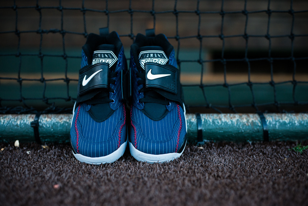 Nike Air Diamond Turf Baseball 3