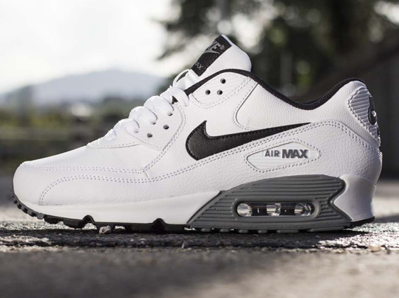 Nike Air Max 90 Essential Leather - White - Black - Cool Grey