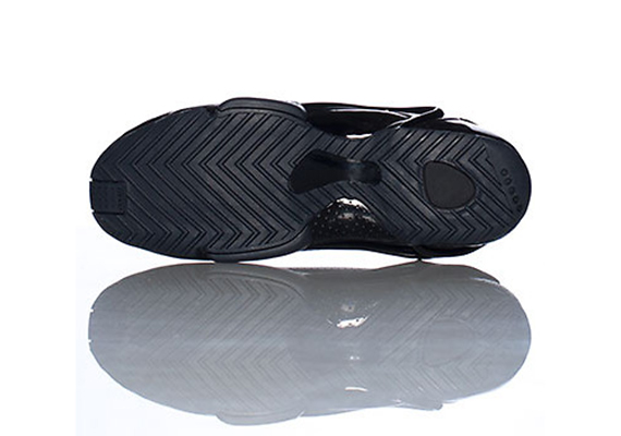 Nike Hyperflight Blackout 4