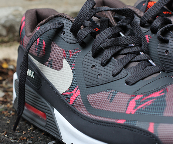 Nike Wmns Air Max 90 Tape Red Camo 5