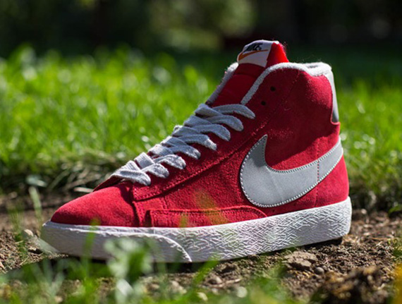Nike Blazer Mid Vintage Red Silver 1