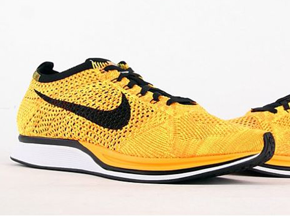 Nike Flyknit Racer - Yellow - Black