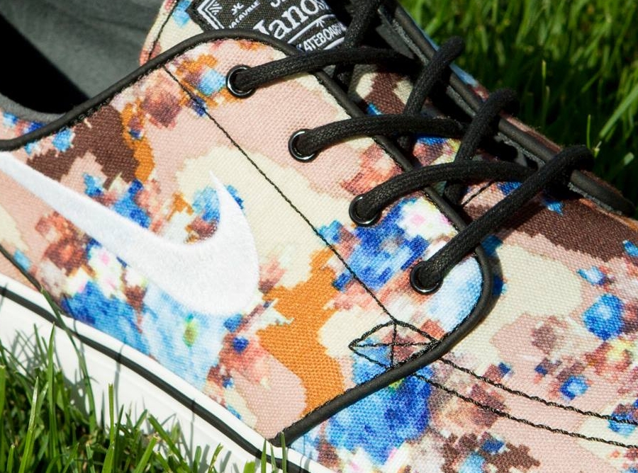 Nike SB Stefan Janoski “Digi Floral” Photo Blue