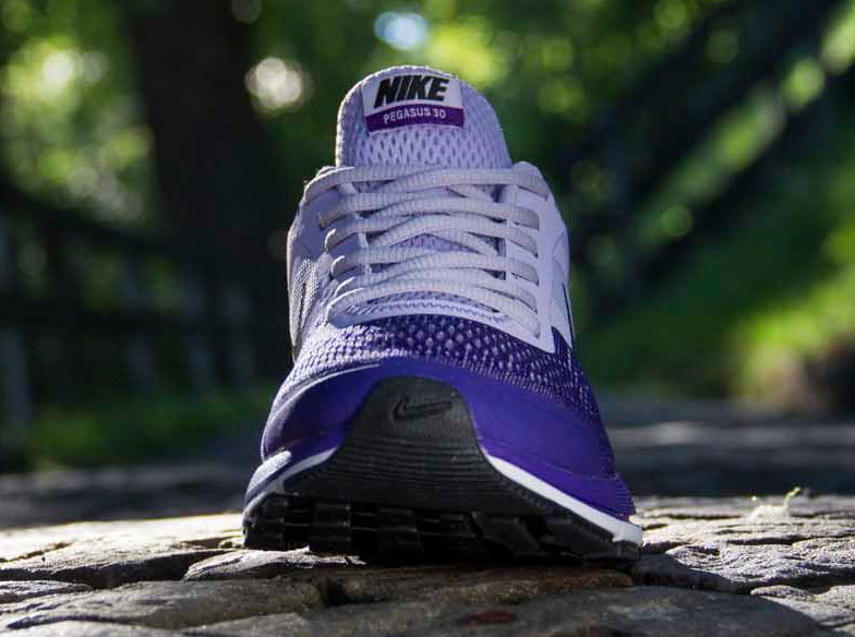 Nike Wmns Air Pegasus 30 Violet Purple 1