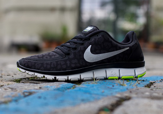 Nike Wmns Free 5.0 V4 Shield Leopard 2