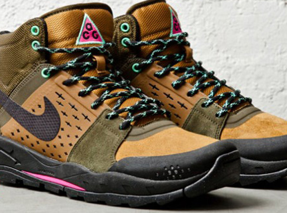 Nike ACG Air Alder Mid "Ale Brown"