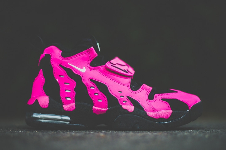 Nike Air Dt Max 96 Gs Vivid Pink Metallic Silver Black 01