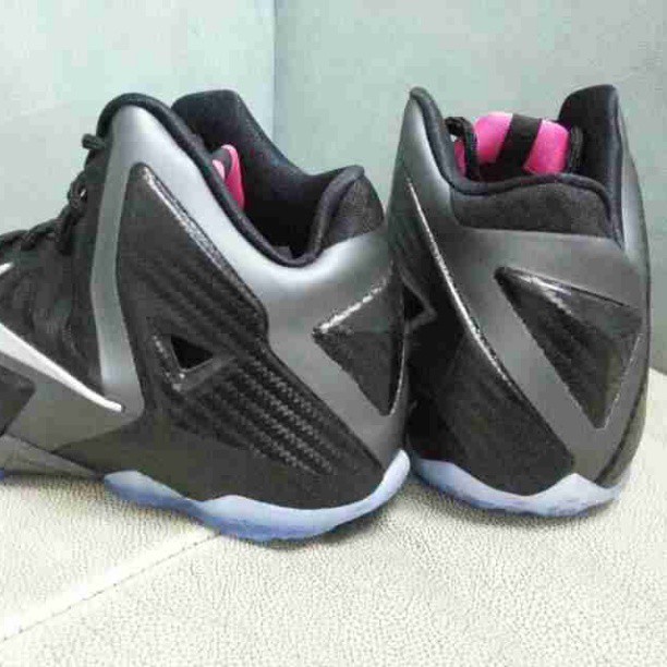 Nike Lebron 11 Gs Black Carbon Fiber Pink 02