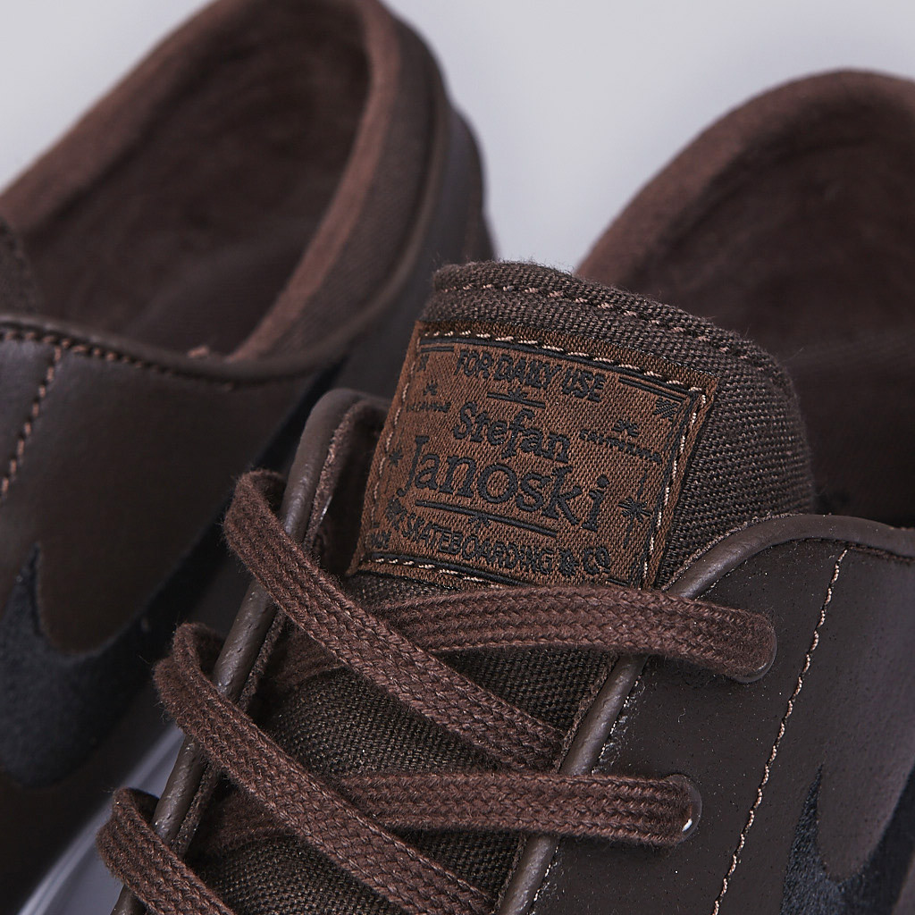 Nike Sb Stefan Janoski Leather Baroque Black 01