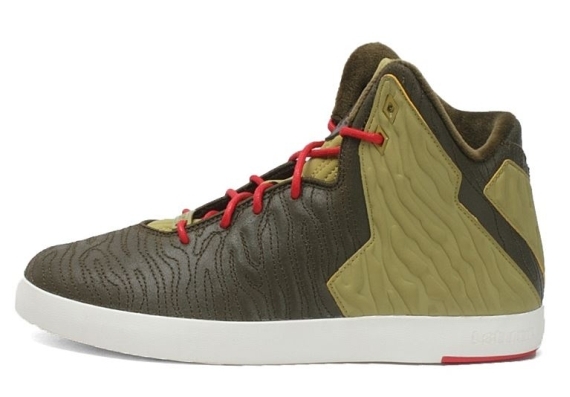 October 2013 Sneaker Releases 30