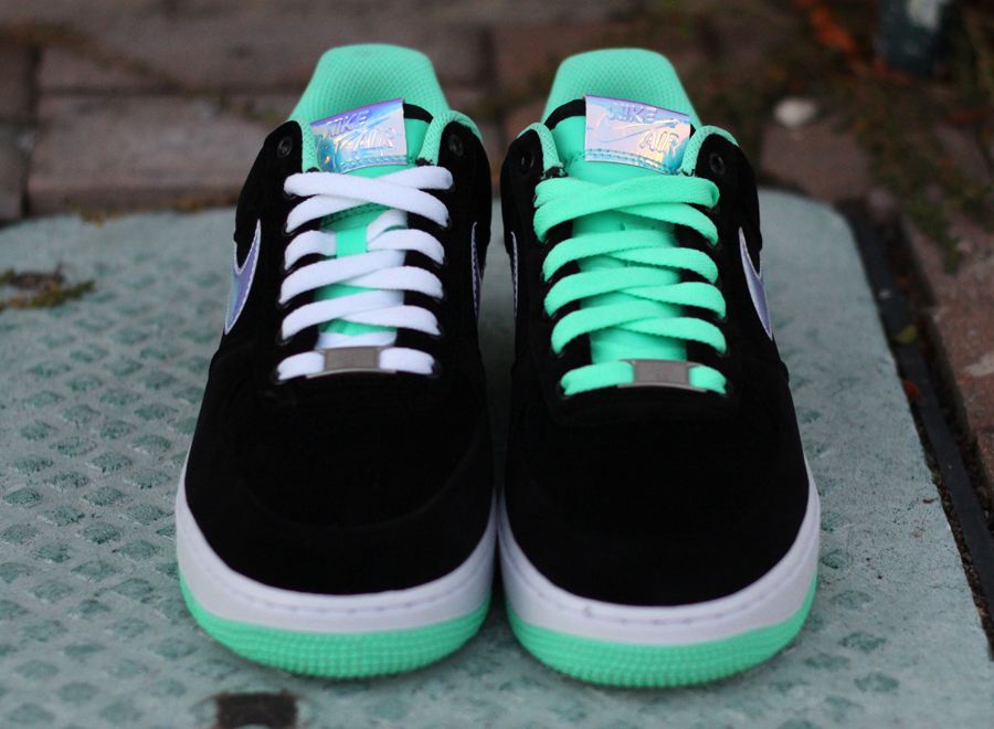 Nike Air Force 1 Low Black Shiny Silver Green Glow 4