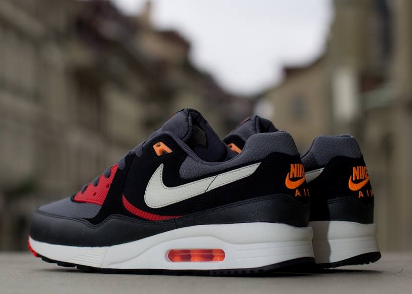 Nike Air Max Llight Black White Red 01