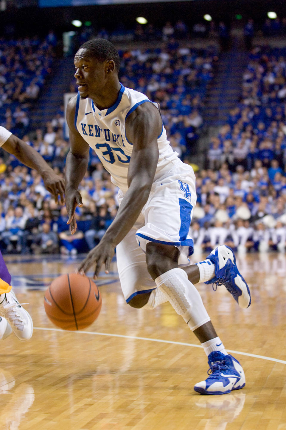 Nike Lebron 11 Kentucky Pe 03