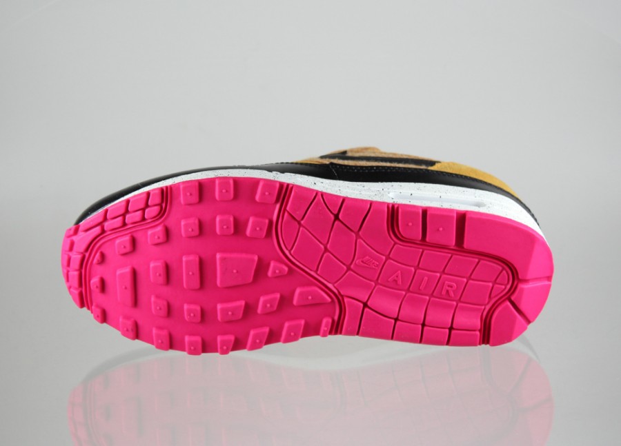 Nike Wmns Air Max 1 Gold Suede Black Pink 02