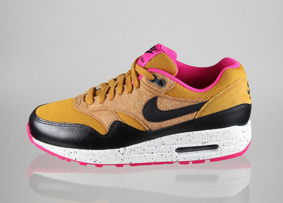 Nike Wmns Air Max 1 Gold Suede Black Pink 03