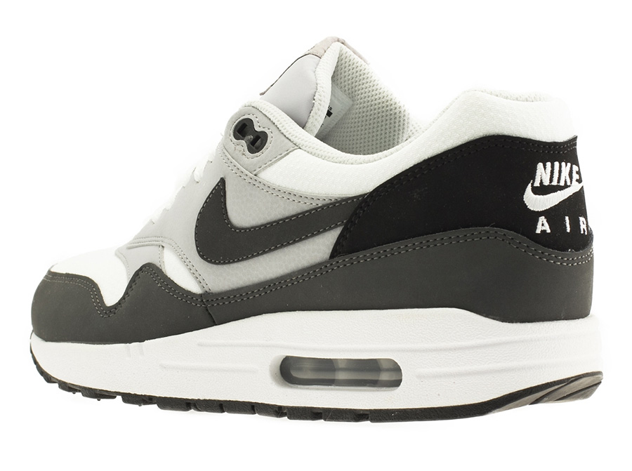 Nike Air Max 1 Essential January 2014 03