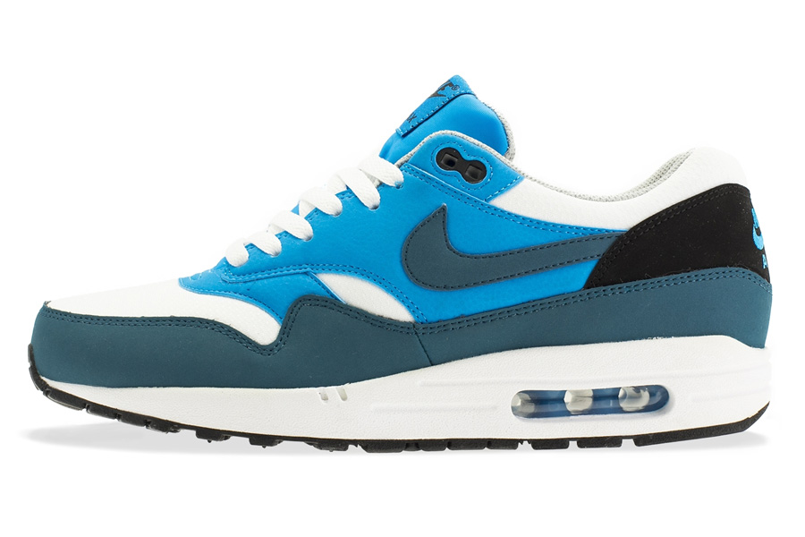 Nike Air Max 1 Essential January 2014 07