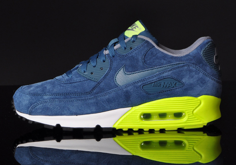 Nike Air Max 90 Prm Night Factor Volt 03