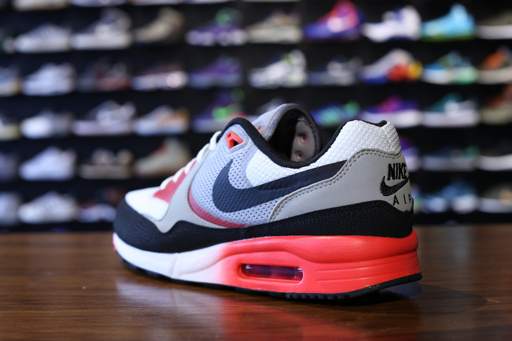 Nike Air Max Light C 1. 0 Cool Grey Black Light Crimson University Red 01