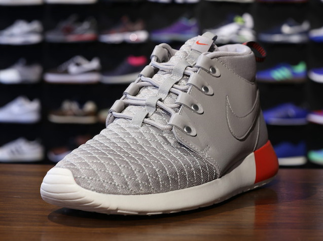 Nike Roshe Run Sneakerboot Light Iron Ore 03