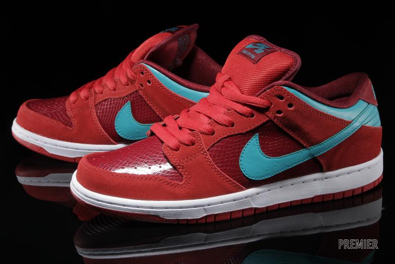 Nike Sb Dunk Low Brickhouse Turbo Green Team Red 6