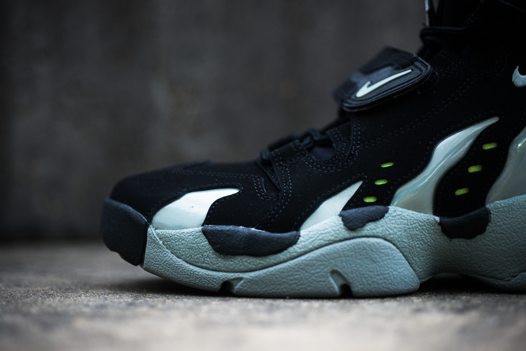 Nike Air Dt Max 96 Mica Green 04