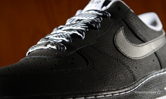 Nike Air Force 1 Low Oreo 08
