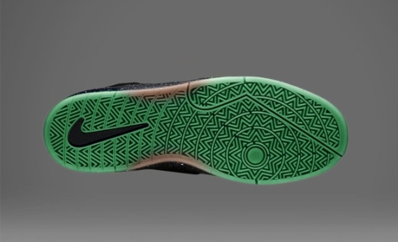 Nike Kobe 9 Nsw Yoth 05